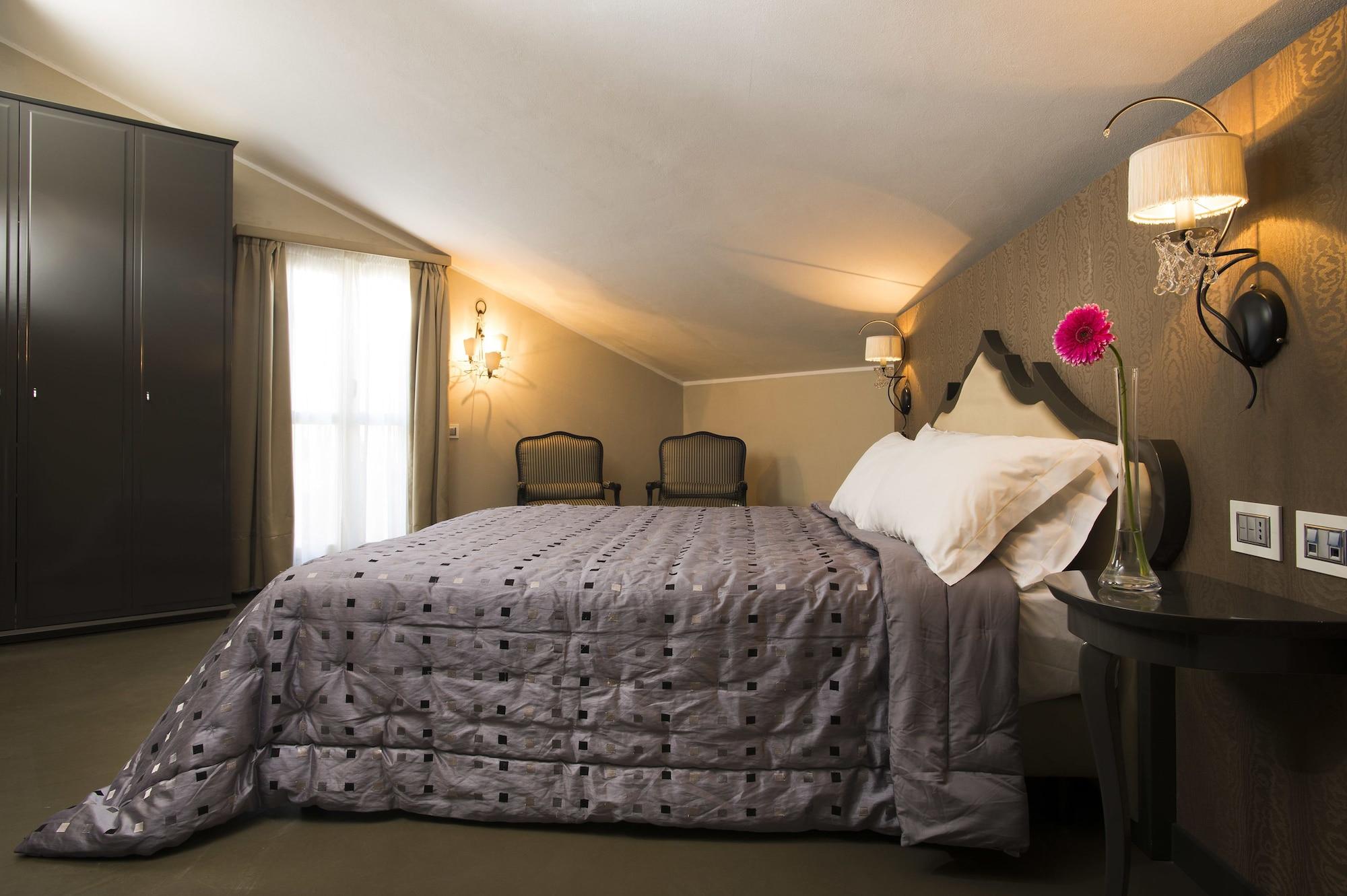 Mosca Charming House Bed & Breakfast 3*